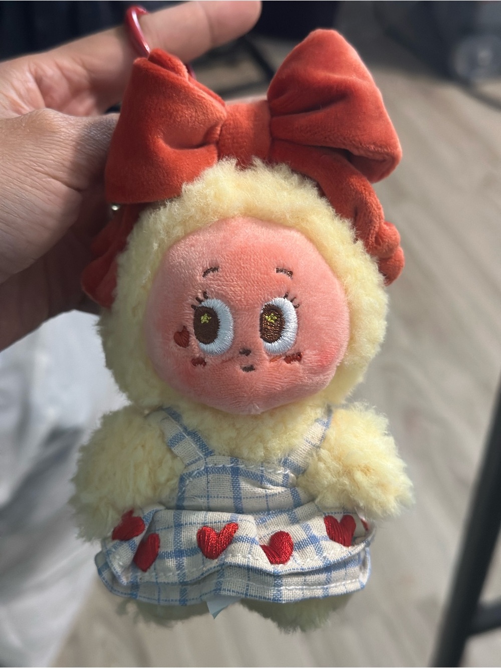 POP MART Twinkle Twinkle Plush Pendant Keychain Red Bow Doll